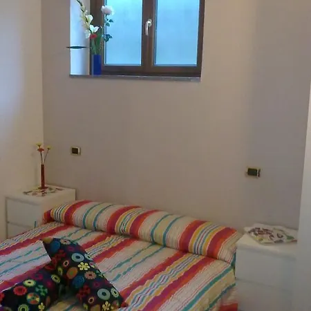 Affittacamere Valchiavenna - Foresteria Lombarda Con Parcheggio Privato Sul Posto! Apprezzata Gestione Familiare Dal 2012, Qualita-Prezzo Top! 
